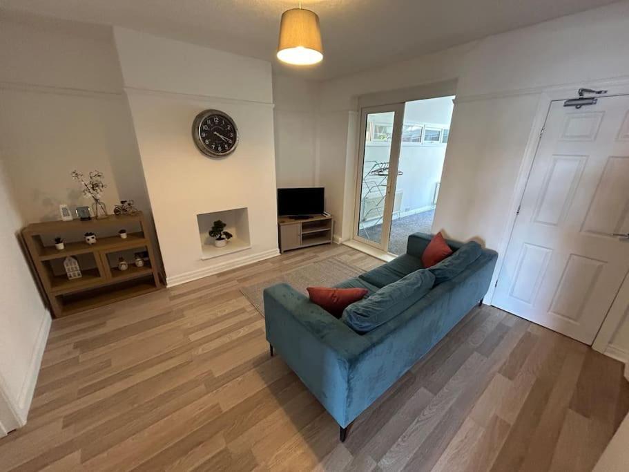 Modern & Spacious 4 Bedroom Home Crewe Exterior foto
